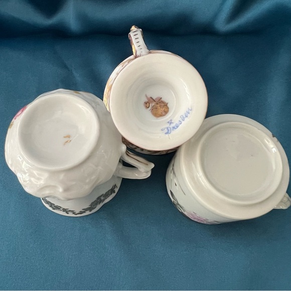 Three Vintage Hand Painted Expresso Cups - Picture 6 of 7